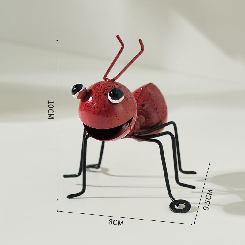 Garden Courtyard Decor: Rustic Animal Ant Figurine Photo Prop Creative Wrought Iron Wall Hanging