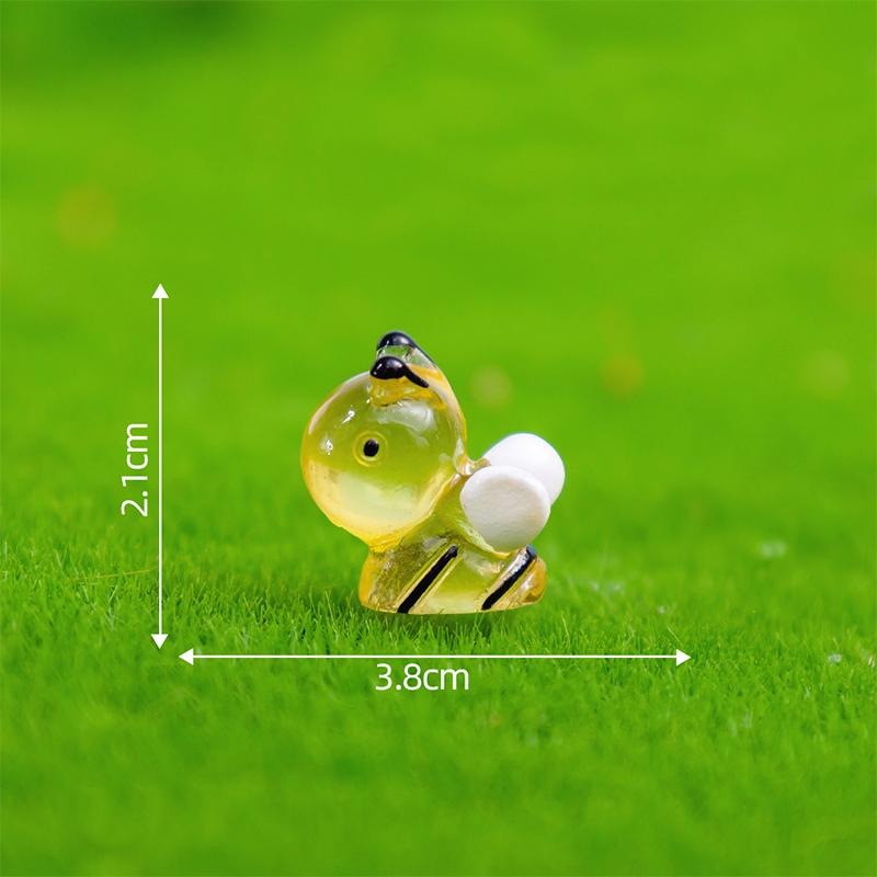 6Pcs Cartoon Luminous Bee Figures Lovely Resin Miniature Bee Figurines Decoration Ornaments Home Decoration Accessories
