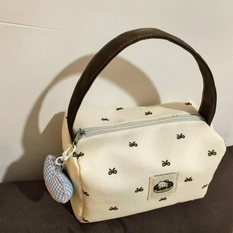 Große Make-up-Tasche im Cartoon-Stil für Jugendliche mit Reißverschluss.