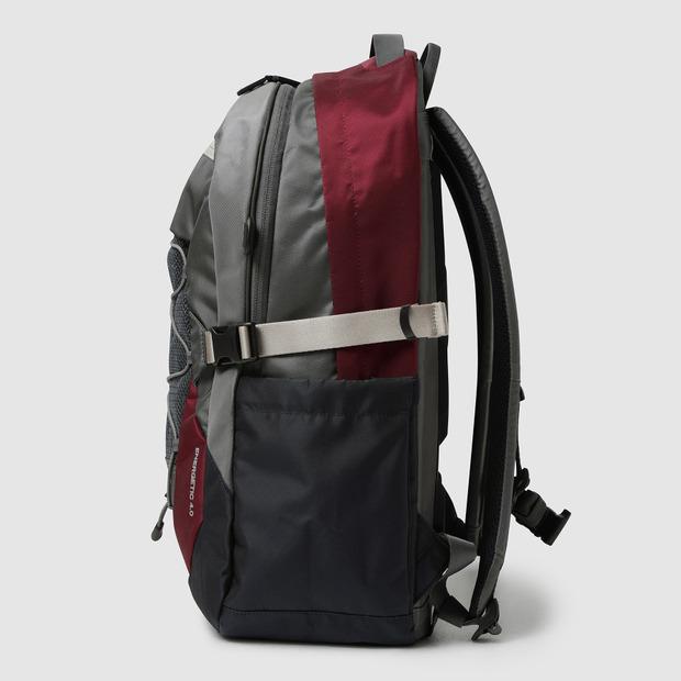 Umbro Energetic Backpack (29L)_ Components: Charcoal Laptop Pouch (Uq123Cbp18)