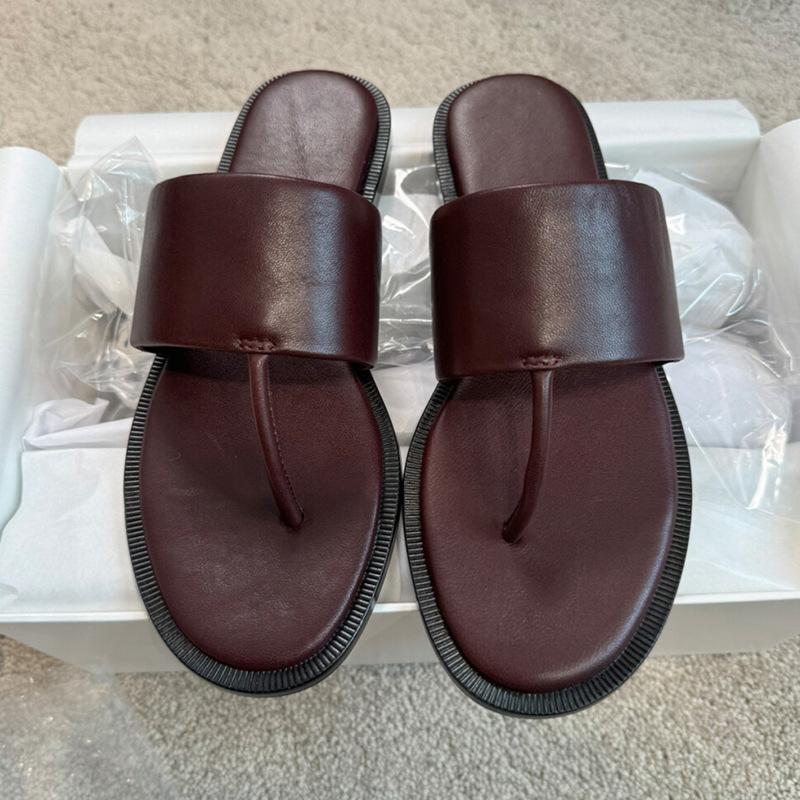 

Cowhide version~ 2025 summer new French minimalist casual versatile flat bottom foot clip word with cool slippers women 40