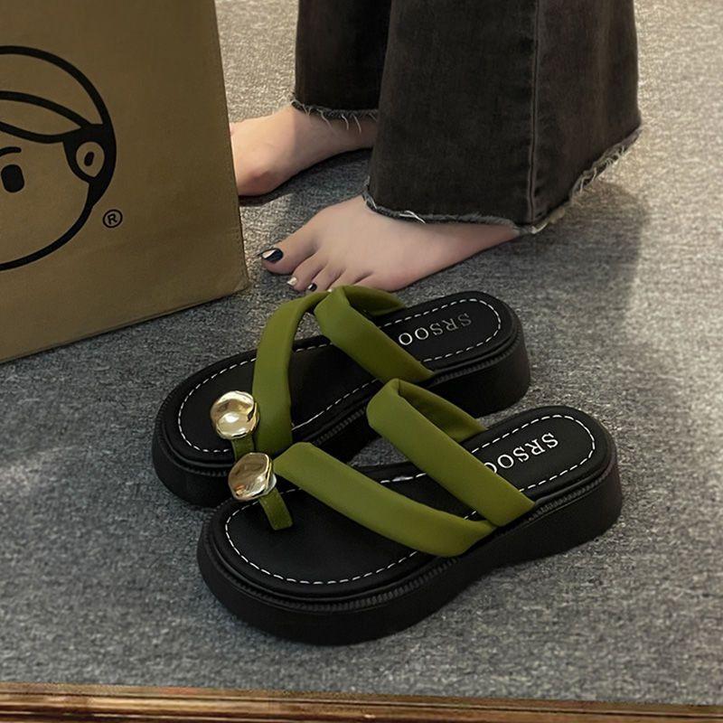 French Small Sandals Outside Women's 2025 Summer New Fashionable Versatile Metal Cover Toe Cool Slippers Platform Beach Shoes