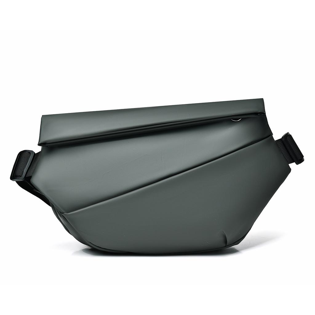 Trendige wasserdichte Herren-Motorrad-Crossbody-Tasche Brusttasche Multifunktionale Brusttasche Magnetische Saugkraft Mehrkomponenten-Tasche