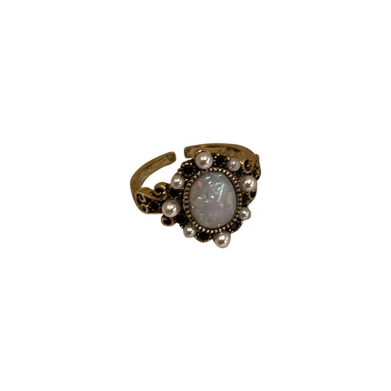 2025 Retro Ethnic Open Index Finger Ring for Women - High-End, Stylish, Personalized Design