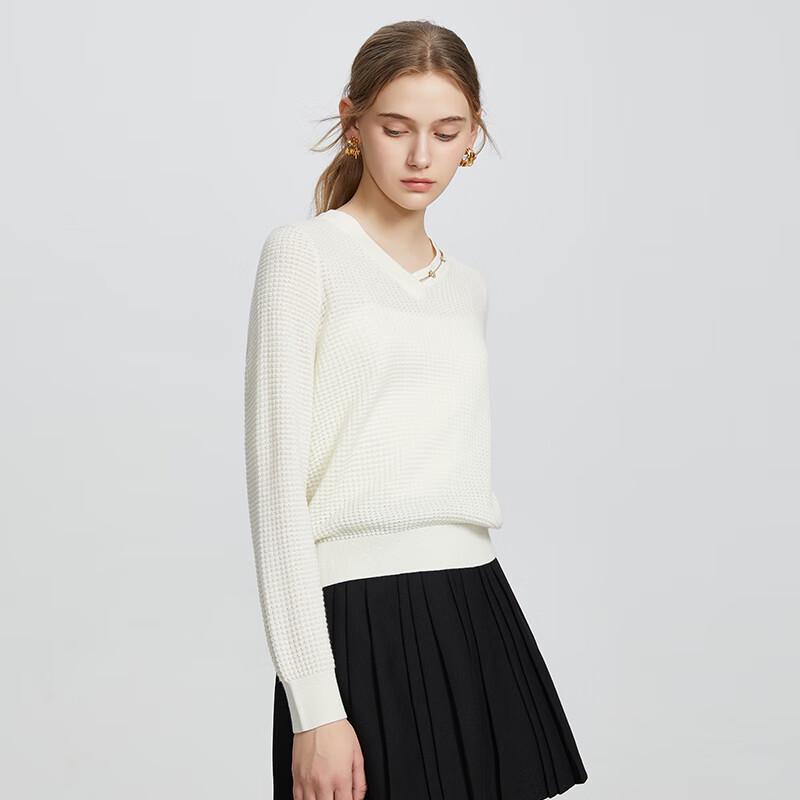 Women's V-Neck Long Sleeve Knit Pullover