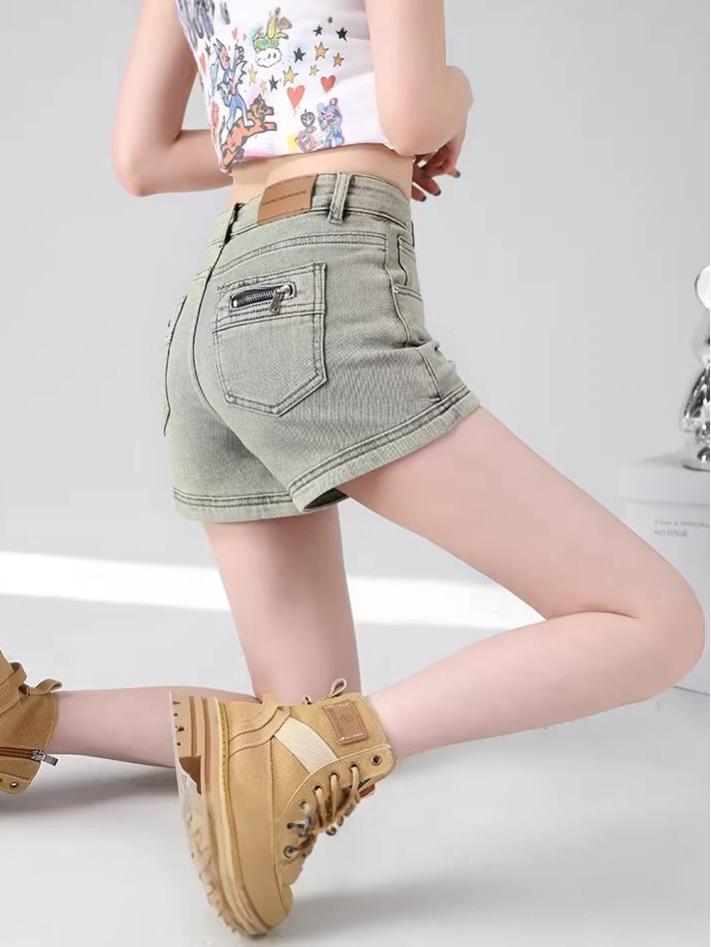 Summer 2026 American Spicy Girl A-Line Denim Hot Pants: Women’s Slimming Straight Super Short Shorts