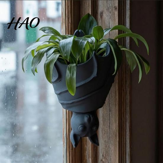 Sturdy Lightweight Planter Bat Resin Plant Pot Hanger, Gothic Hanging Flower for Garden Novelty Indoor Decoration, 3D Printed Weatherproof Succulents