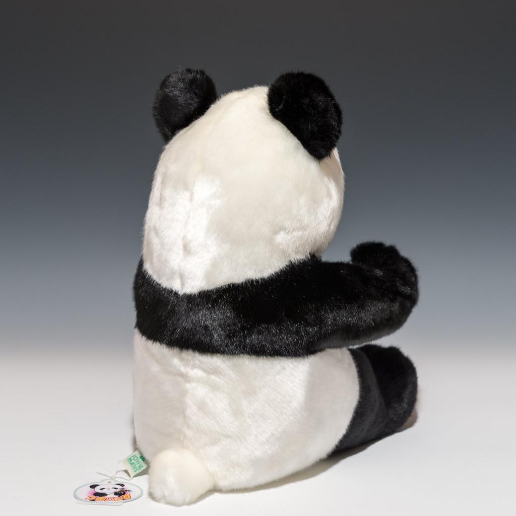 Bamboo shoot plush panda (M)