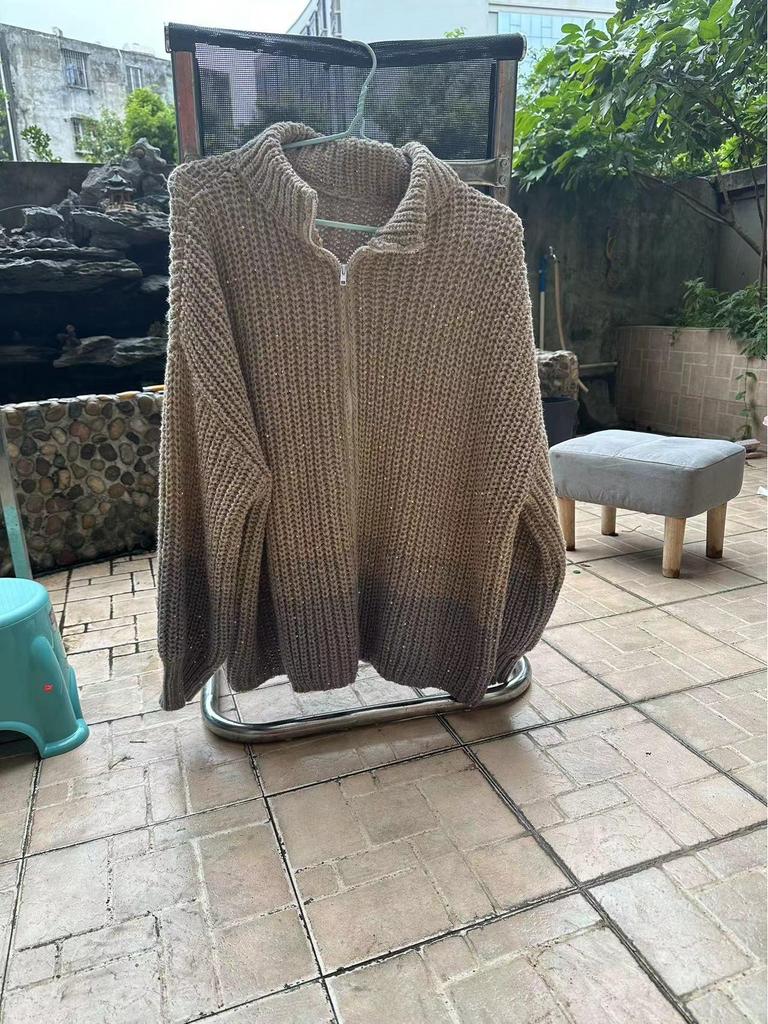 2023 Autumn/Winter High-End Sequined V-Neck Sweater In Elegant Fragrance Style