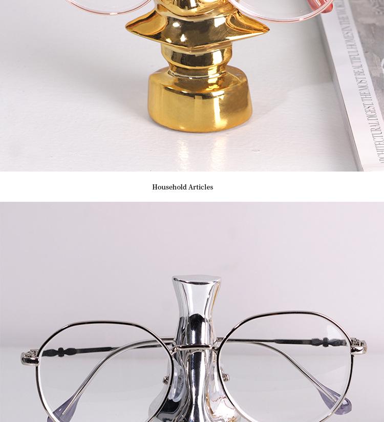 Contemporary Glasses Stand: Light Luxury Ornament for Hotel, Office, or Living Room