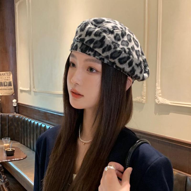 New Leopard Print Beret Literary Retro Autumn and Winter Octagonal Hat Versatile Sweet and Cool Painter Newsboy Hat Trend