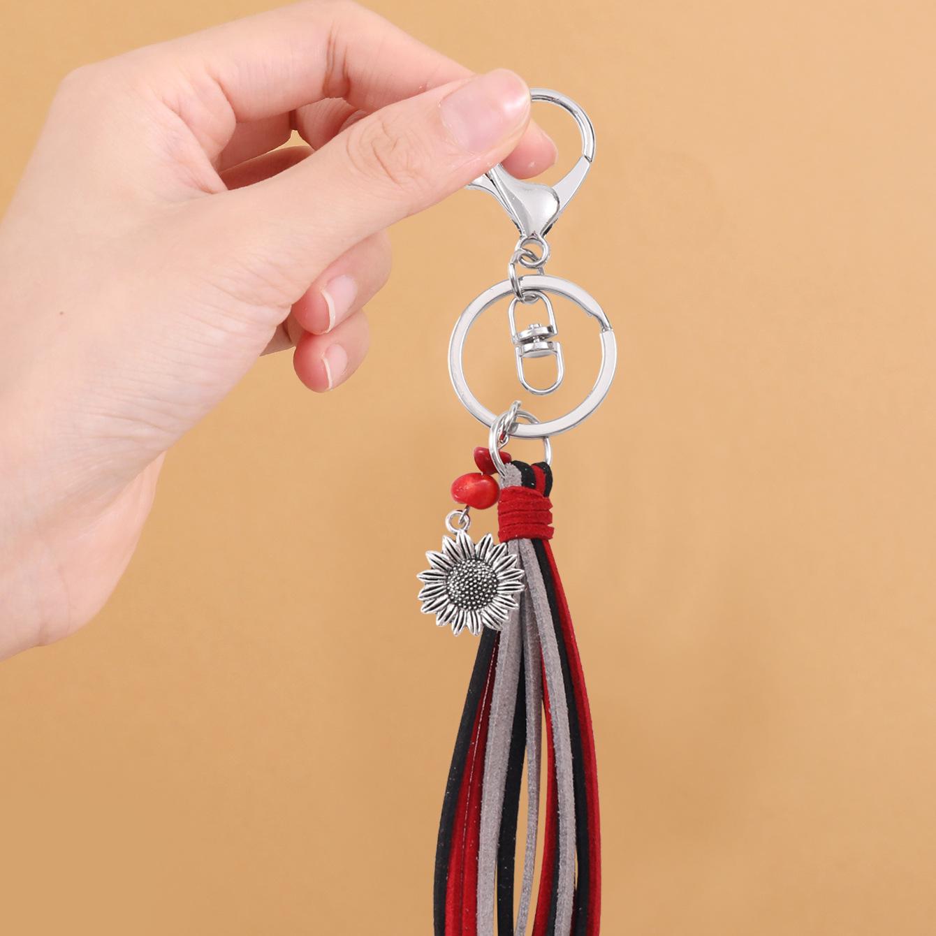 Korean Retro Sunflower Velvet Tassel Keychain Pendant for Bags & Phone Cases