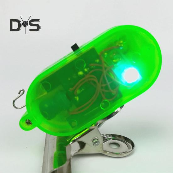 2Pcs Fishing Bite Alarm Lamp with Clip Night Fishing Rod Alert Light Electronic Bite Indicator Strike Sensor LED Lamp Sea Fishing Accessories