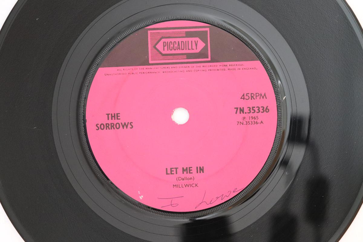 

7inch Record SORROWS - Let Me In 7N35336 Piccadilly 1966 UK Rock Used