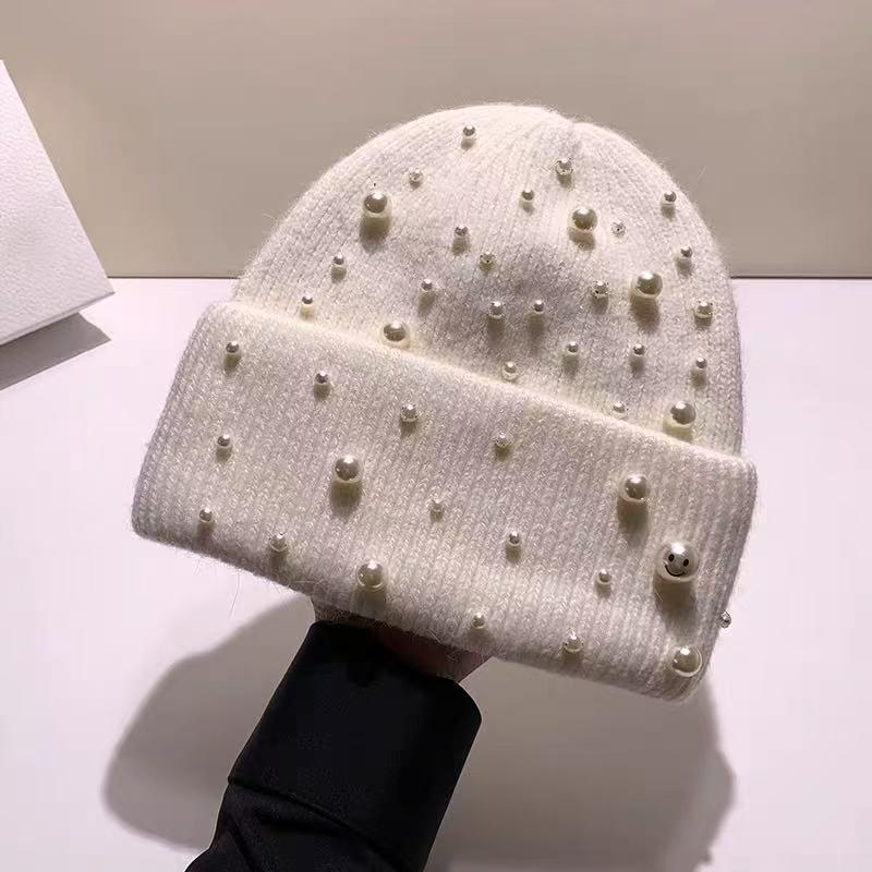 New Autumn And Winter Heavy-Duty Pearl Wool Hat Pearl Fashion Knitted Hat Warm Ear Protection