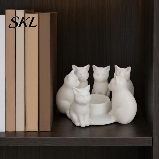 Modern Cat Desktop Accessory 3D Printed Candle Holder, Matte Sanding Aesthetic Decor, Integrated Showcase Display Smooth Curved Sculpture, Home