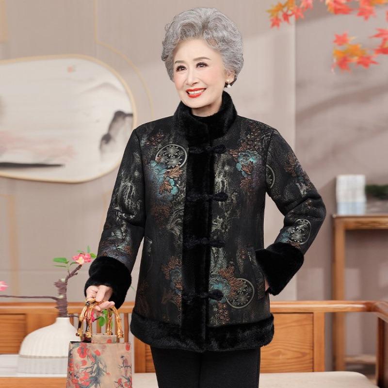 Middle-aged elderly winter clothing fur integrated fleece thickened female grandma mother fleece jacket elderly warm clothes female
