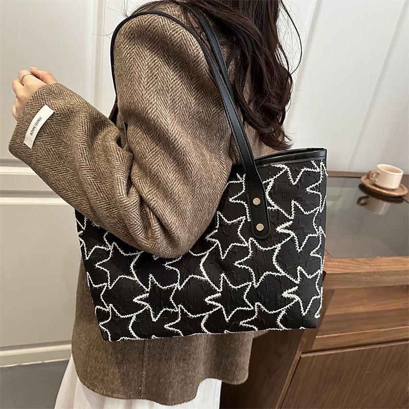 Casual Star Embroidery Women Shoulder Bags Large Capacity Ladies Tote Underarm Bag Daily Versatile Portable Female Handbags