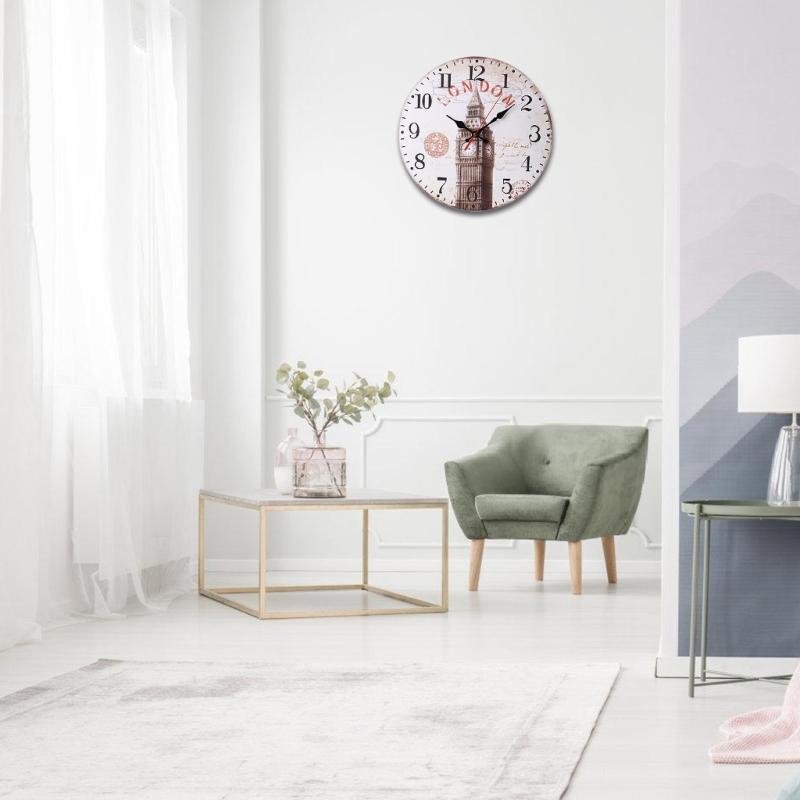 Silents Wood Wall Clock In Round Shape for Touch of European Elegances