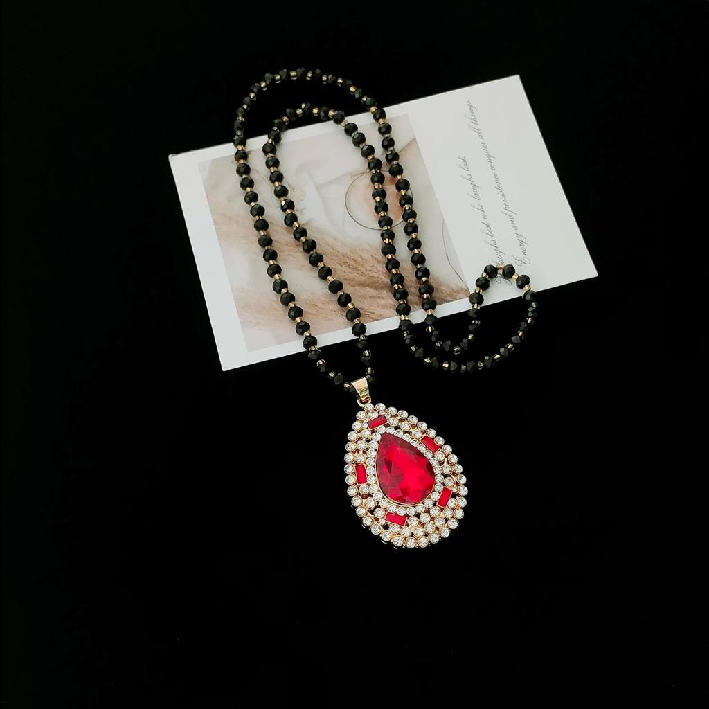 Maple Leaf Crystal Sweater Necklace: Autumn/Winter Fashion Long Pendant Charm Accessory