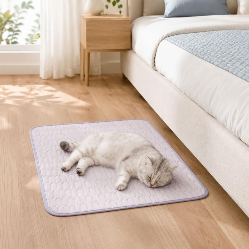 Latex Backed Dog Pad with Warm Season Comfort, Soft Indoor Layer Finish, Stable 55 x 70 cm Summer Size for Homes