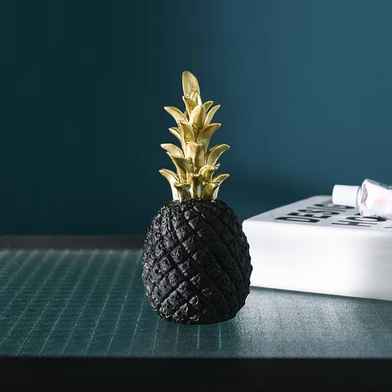 Modern Scandinavian Resin Pineapple Decor For Living Room Cabinet Display