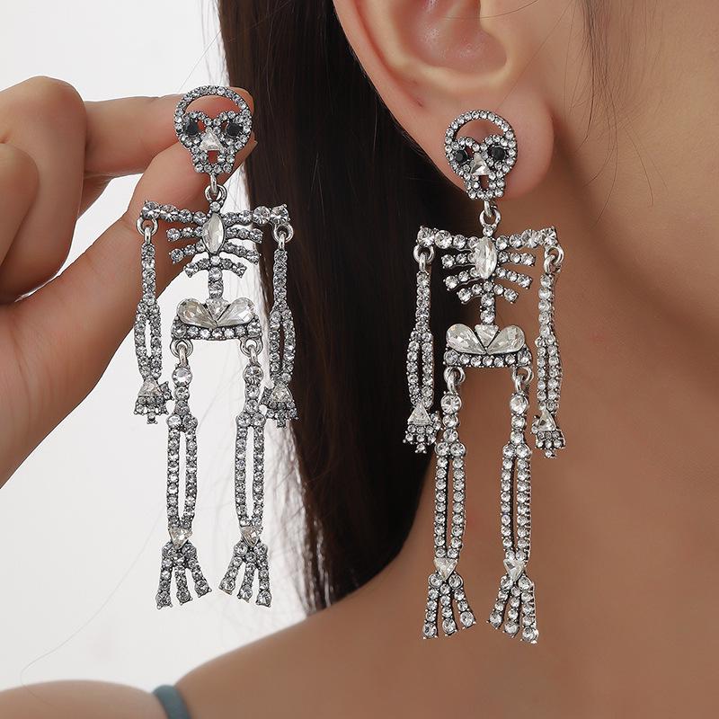 Exaggerated Diamond Skull Earrings: Retro Halloween Skeleton Dangles for Women