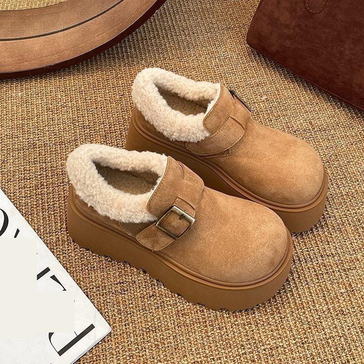 Thick-soled snow boots increase the height of women's new autumn and winter velvet bread shoes warm cotton shoes