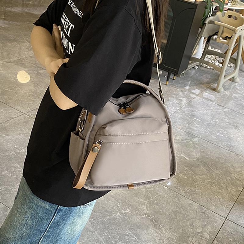 Fashion Women's Shoulder Bag Simple Multiple Pockets Crossbody Bag With Tassels Handbags Daily Commuting CLE
