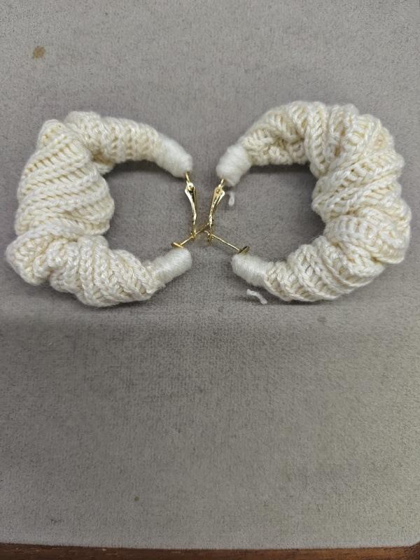Autumn and winter exaggerated knitted wool round earrings earrings fashion temperament earrings women