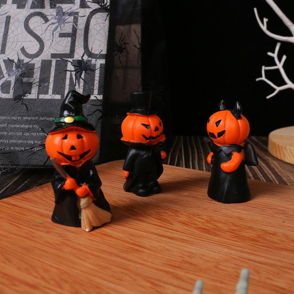 Material Resin Halloween Demon Miniature Figures Decor Set With Pumpkin Broom