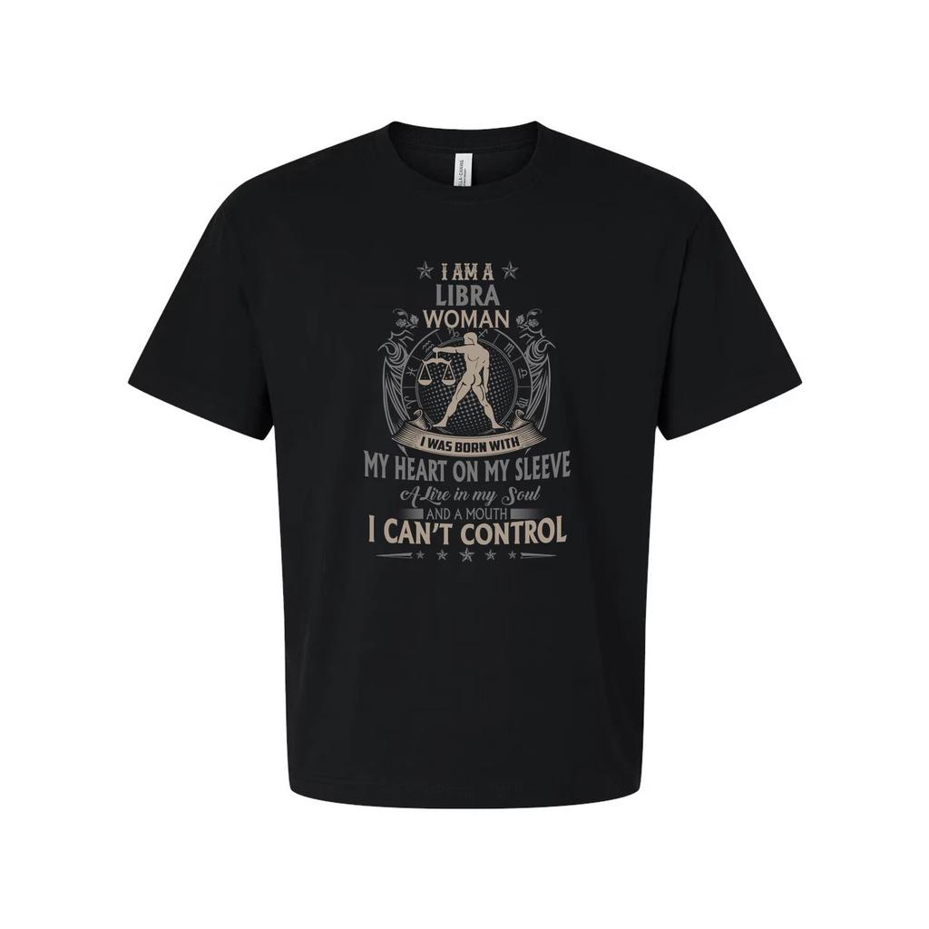 Waage Sternzeichen Unisex T-Shirt mit kompliziertem grafischem Emblem und inspirierendem Zitat