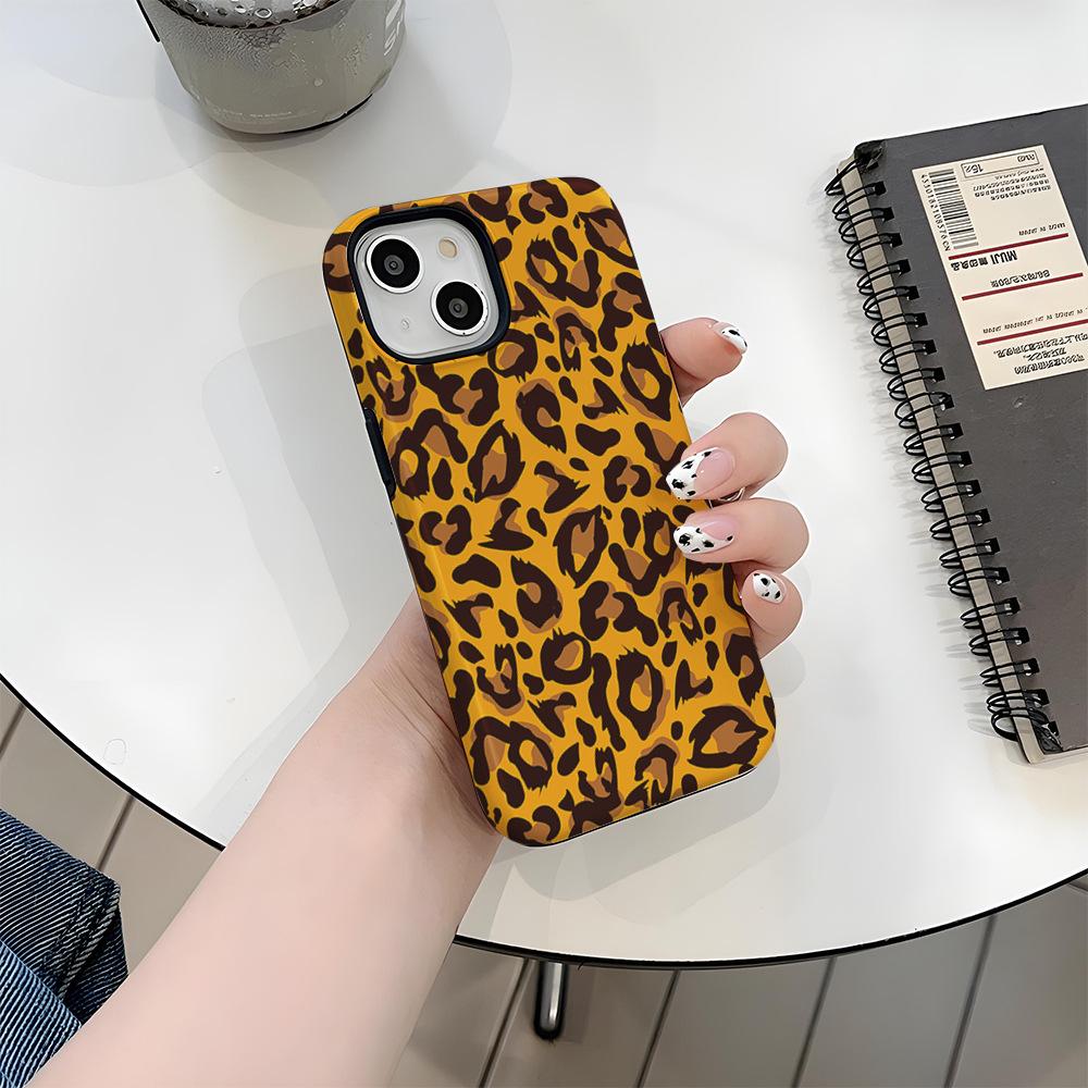 Popular classic yellow-brown leopard print mobile phone case iPhone16 personalized Spice Girl wind magnetic film case Apple 17