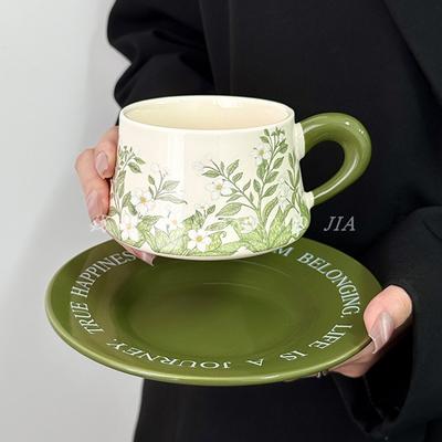 Retro Keramiktassen und Untertassen, Antikes Ölgemälde, Grünes Maiglöckchen, Kaffeetasse und Untertasse, Nachmittagstee im Hepburn-Stil