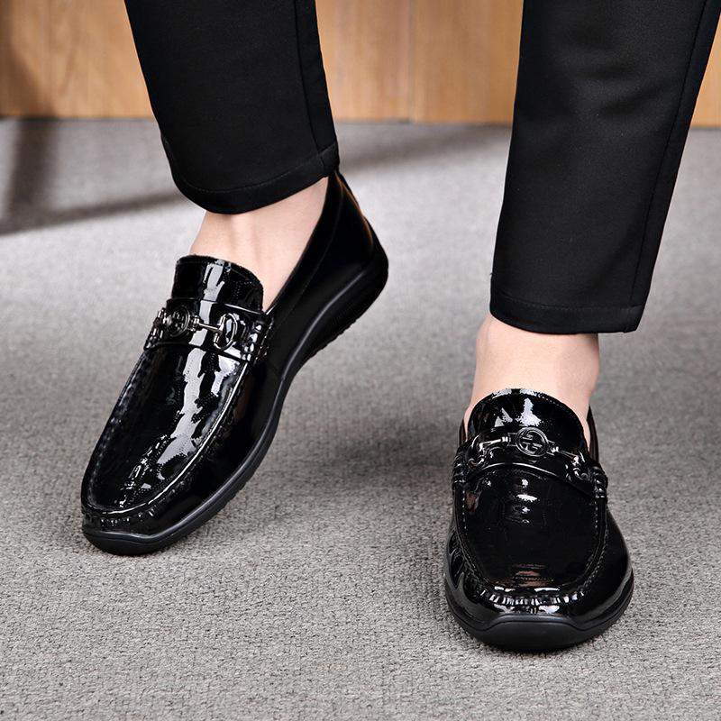 Fashion New Design Patent Leather Luxury Shoes for Men Fashion Casual Leather Men's Dress Shoes Black Spring Autumn Loafers Male
