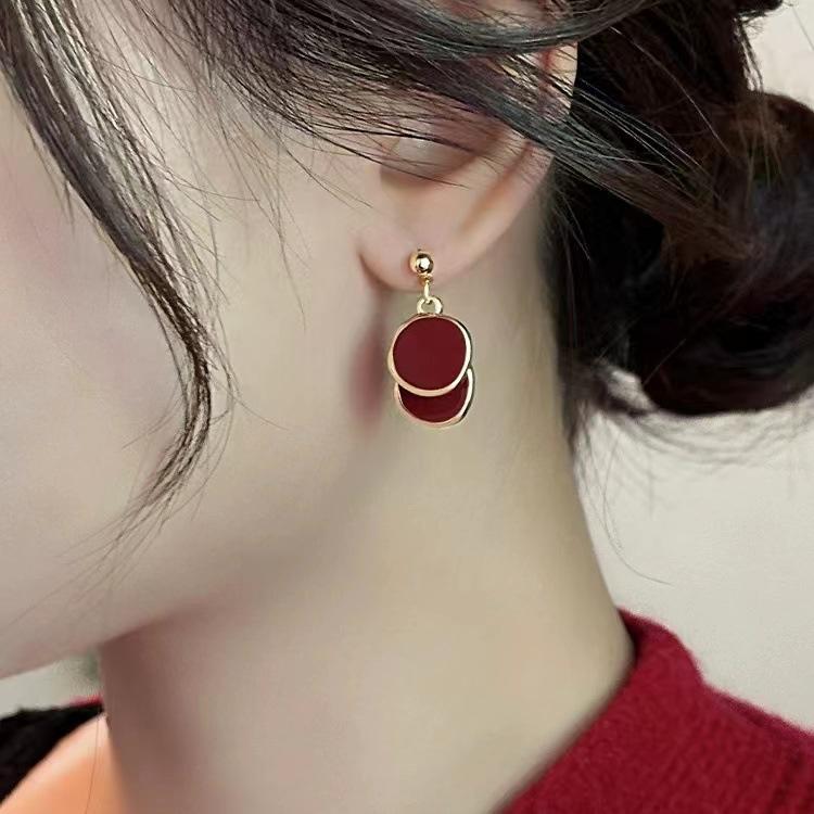 Vintage Maillard Wine Red Earrings Elegant Stud Jewelry For Women Autumn Winter Fashion