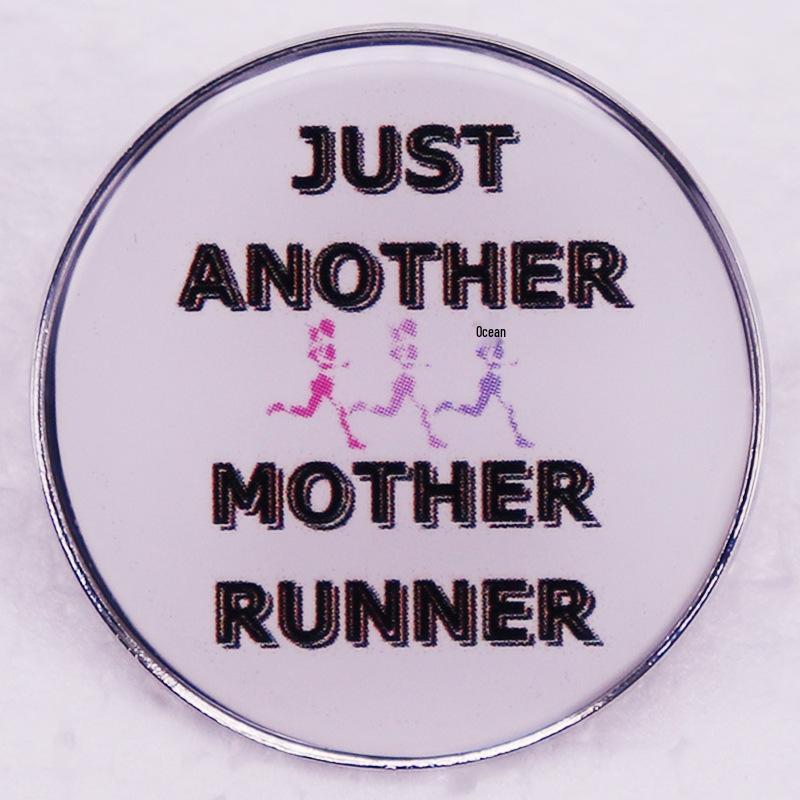 Global Female Runners Community Badge Brooch серебряный