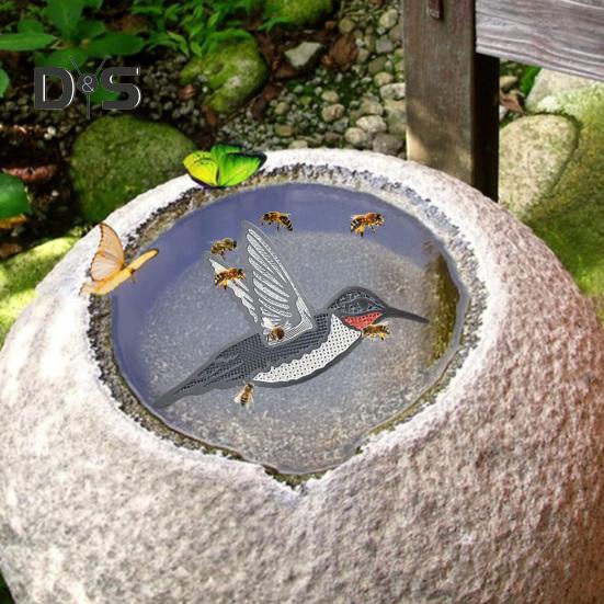 Bee Water Station Floating Pollinator Island Bee Drinking Station Honeycomb Design Floating Bee Island for Feeding Garden Wild Pollinators