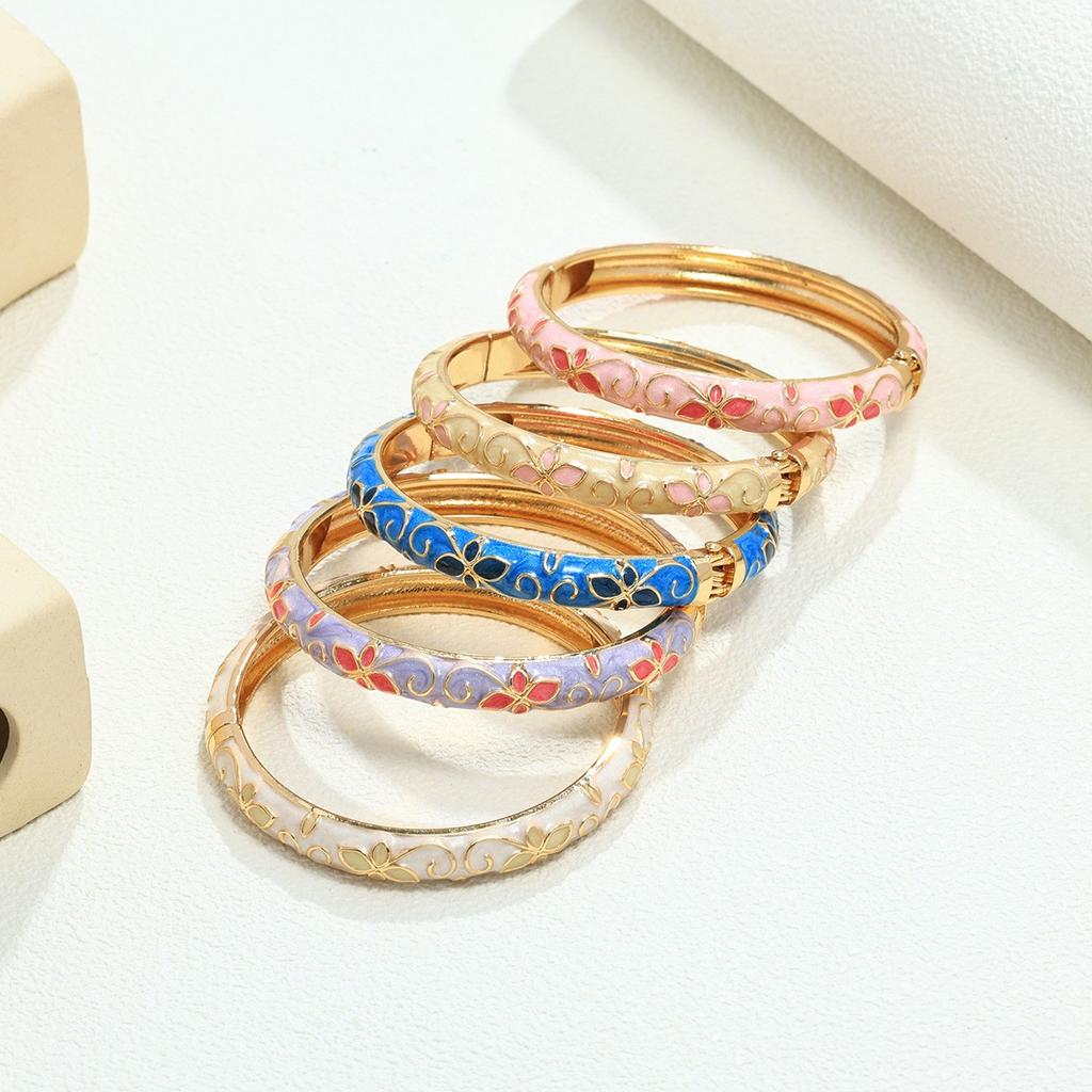 Vintage Palace Fresh Colorful Oil Drop Clover Five-Petal Flower Open Bangle Stackable Bracelet Jewelry for Women