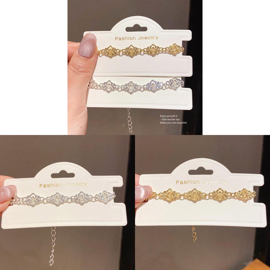 Minimalist Heart Shaped Vintage Hand Chain With Metal Finish For Female Wear