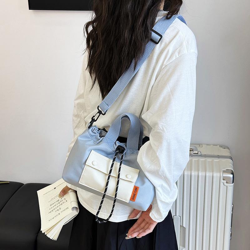 Korean Version of Foreign Style Drawstring Women's Shoulder Bag Casual and Lightweight Portable Small Square Bag To Work Commuting Going Out Trav