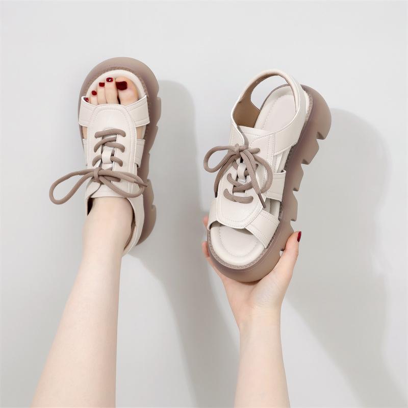 

Height-increasing sandals women s summer models 2025 new muffin thick-soled fashion, foreign style, light and versatile, high-end beach shoes 40