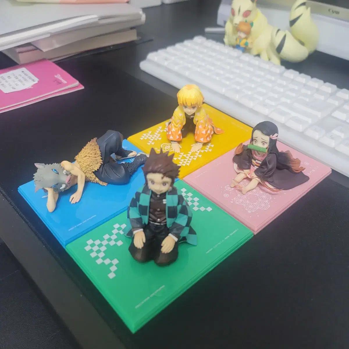 

Palm Ear Knife Figure