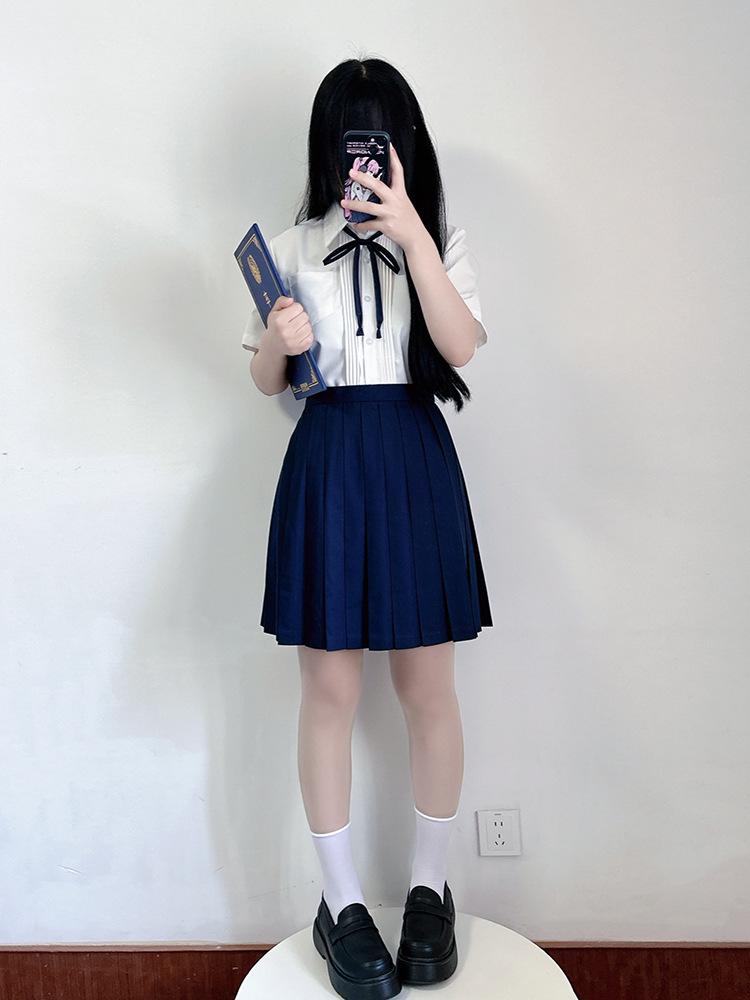 Women's Original Solid Color Pleated Skirt: Short, Medium, and Long Options for Student Graduation Photos