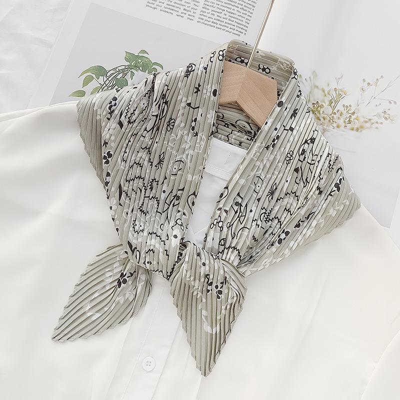 Retro Color Block Crinkled Square Scarf - 70cm Pleated Neckerchief in Imitation Silk for Women