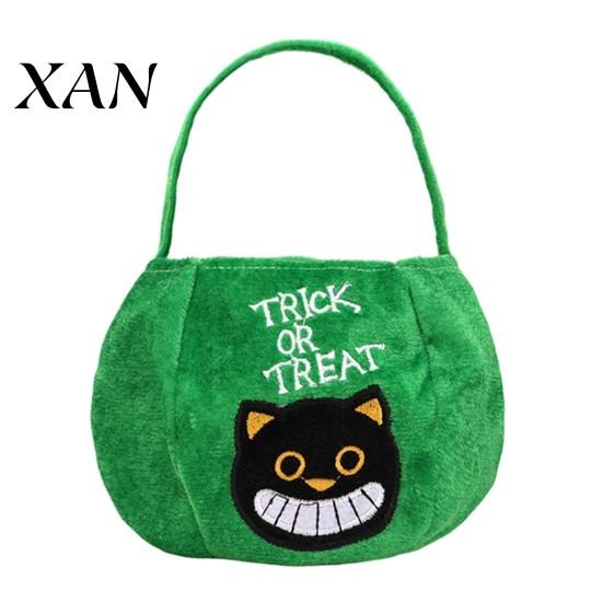 Cute Holiday Gift Bags Halloween Pumpkin Candy Bag, Cartoon Velvet Plush Treat Tote for Storage Kids, Reusable Trick or Handbag, Party Favor