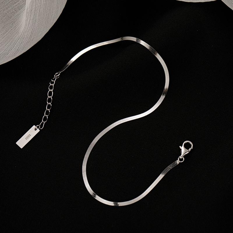 

Stainless steel snake bone chain geometric square brand anklet temperament Ruili style anklet simple individual cold wind foot decoration