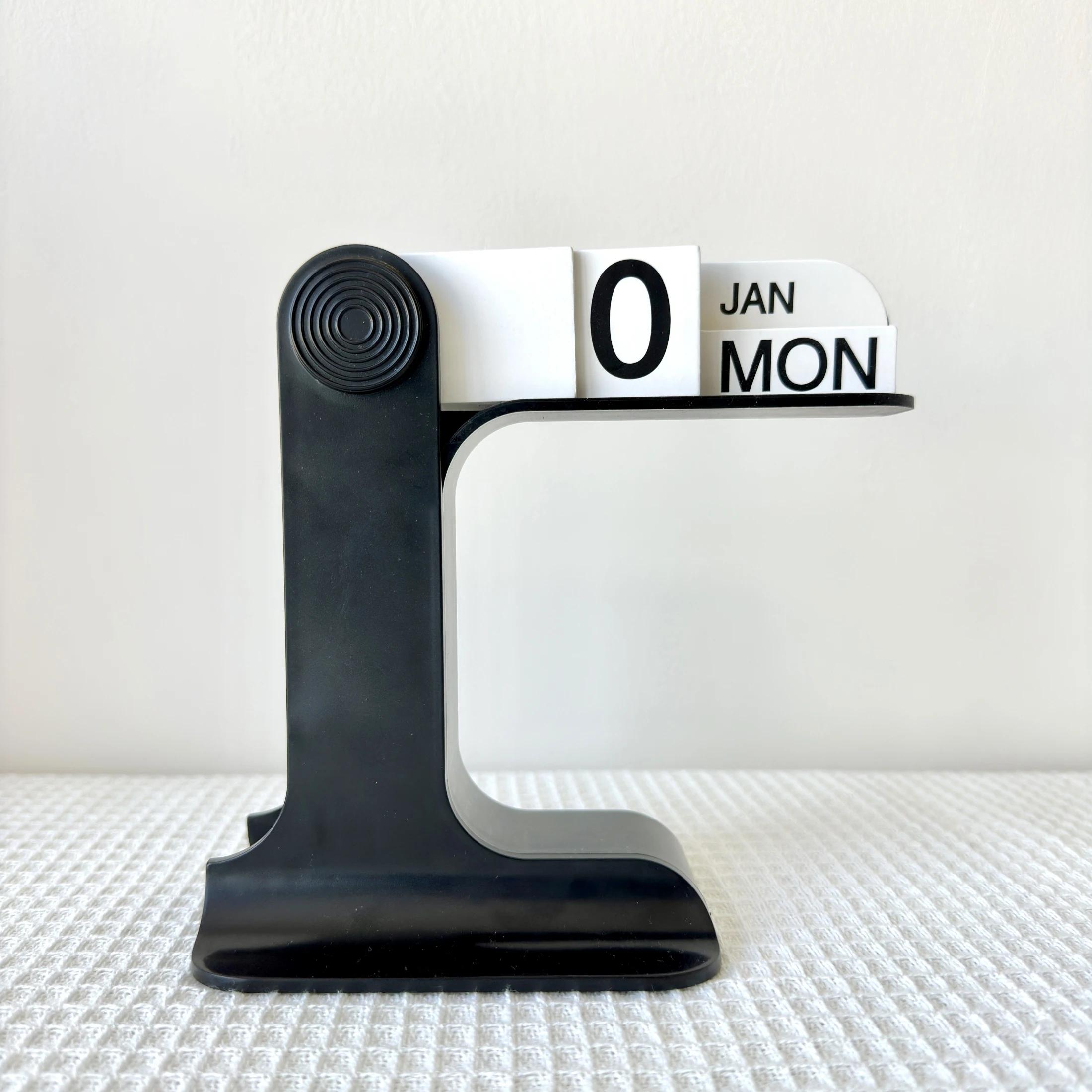 Modern Minimalist Style Plastic Creative Perpetual Calendar Desk Calendar Aesthetic Desktop Decoration Home Healing Decoration