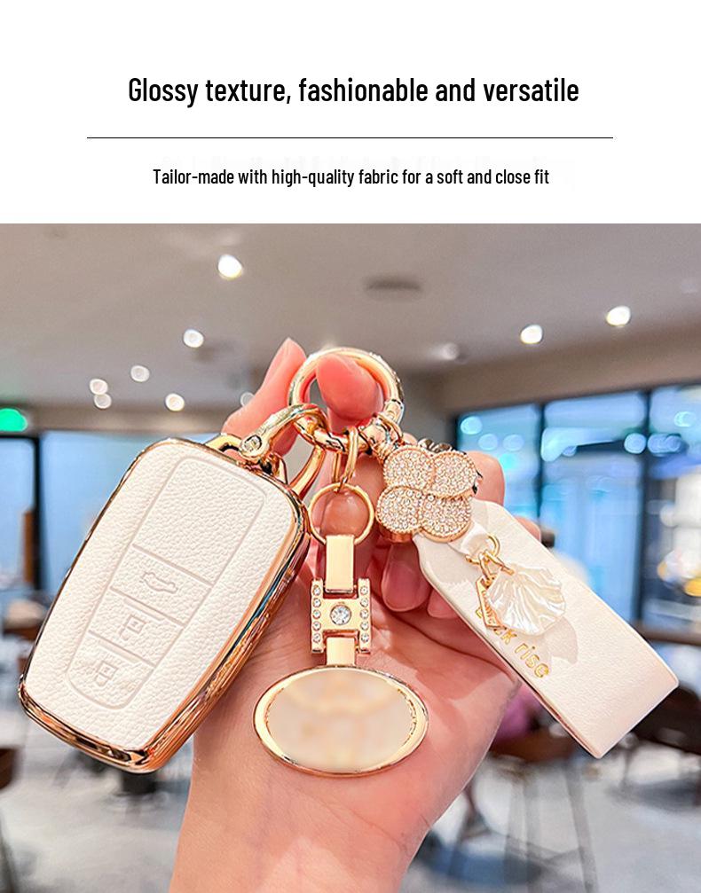 Toyota Key Cover for Camry, RAV4, Corolla, Levin, Avalon: Stylish Shell Buckle for Women.