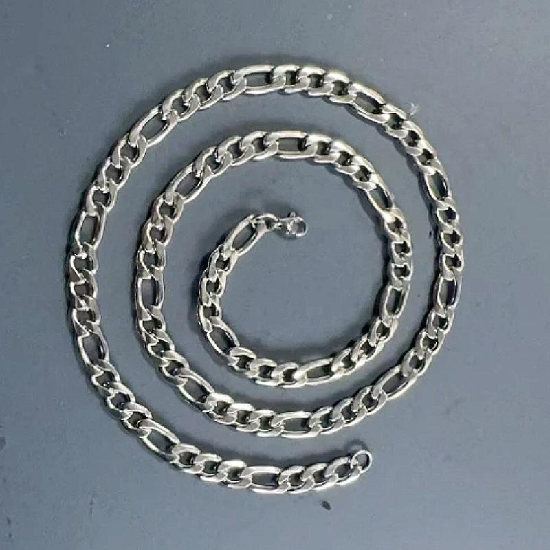 Elegant Women's T-Shaped Titanium Steel Necklace - Light Luxury Style Clavicle Jewelry